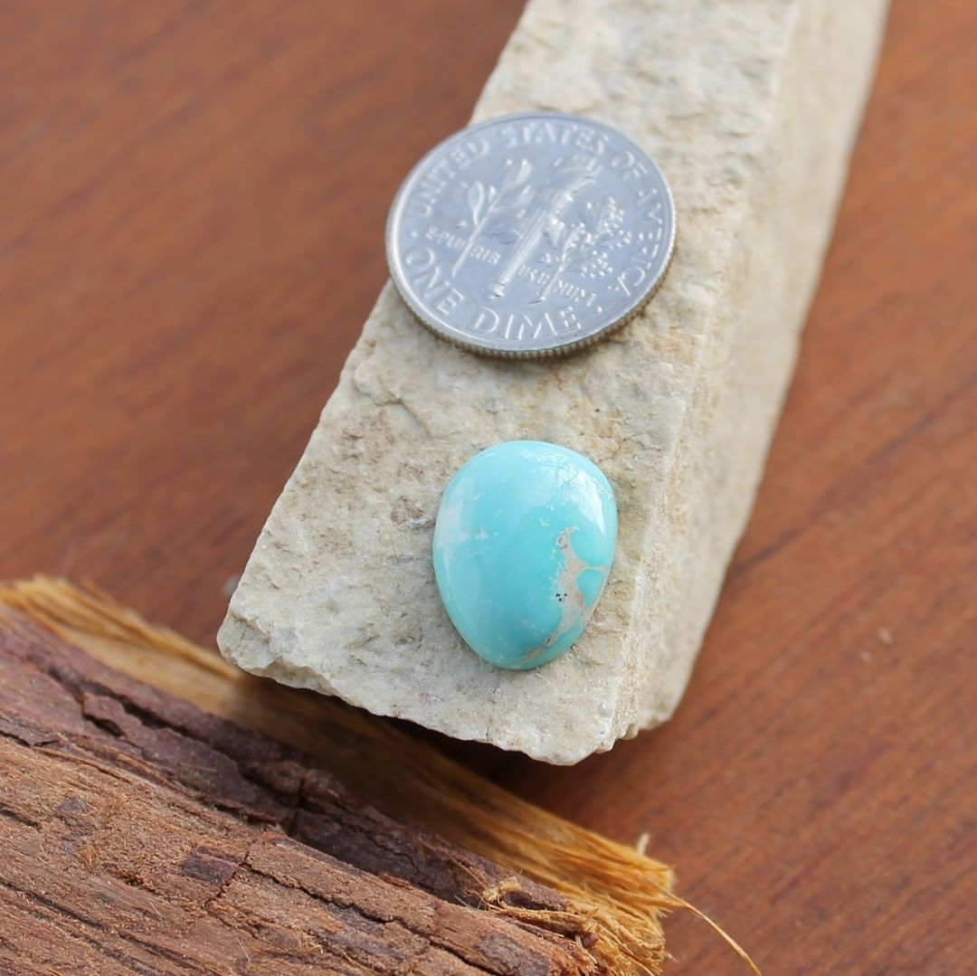 Blue Stone Mountain Turquoise cabochon
Instagram    $12.88 for 4.6 carats un-backed & untreated Nevada turquoise
#februarysale