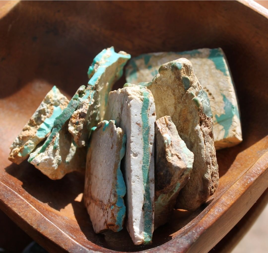 Turquoise vein study (Natural Stone Mountain Turquoise)
