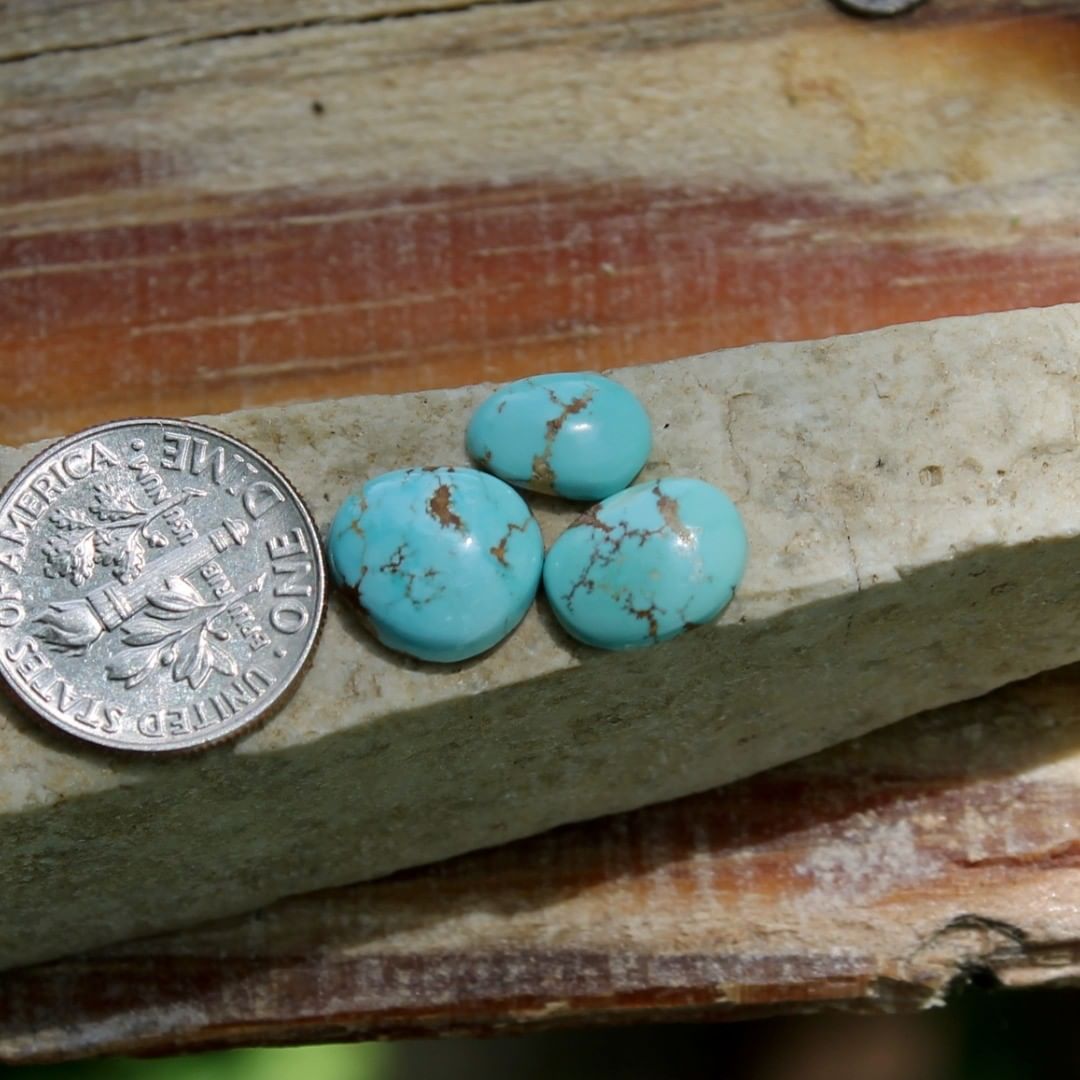 Three natural blue Stone Mountain Turquoise cabochons w/ red inclusions
 $16 for 2.8, 1.8 & 1.1 carats untreated & un-backed Nevada turquoise.
