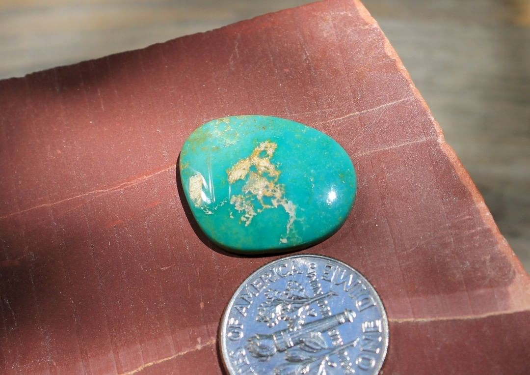 A natural cabochon from Stone Mountain Mine
Claim or DM
$24 for 8.8 carats untreated & un-backed Nevada turquoise